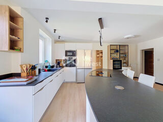  Appartement à vendre 7 pièces 205 m²
