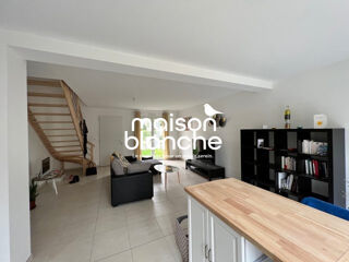  Maison à louer 6 pièces 115 m²