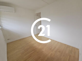 Appartement à louer 4 pièces 66 m²