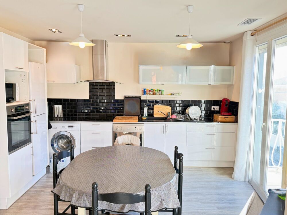 Vente Appartement APT T3 AVEC GARAGE ET COUR Perpignan