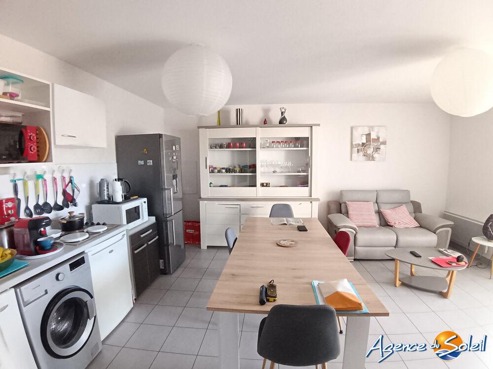 APPARTEMENT RECENT 2 CHAMBRES + PARKING SOUS-SOL