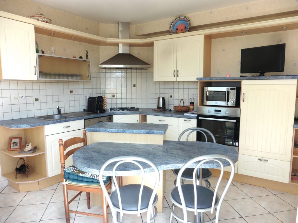 Maison 5 pièces 109 m² · à Vitré · 109 m² · 250 000 €