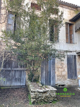  Immeuble  vendre 304 m