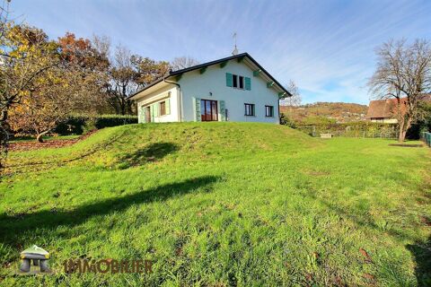   Maison traditionnelle de 107m� + combles am�nageables + sous-s Maison - 4 pi�ce(s) - 107 m�