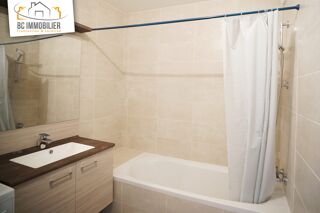  Appartement à louer 2 pièces 45 m²