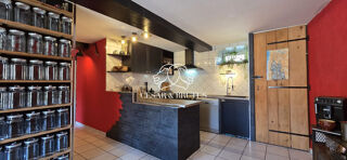  Immeuble à vendre 321 m² Laussonne