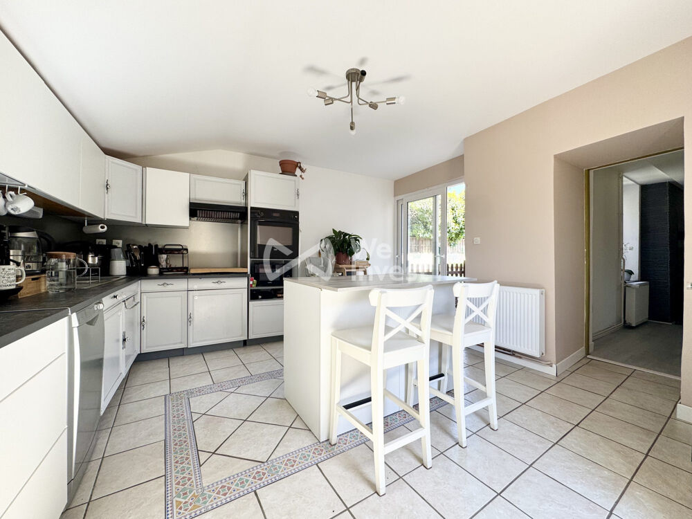 Vente Maison Maison de type 4 de 90 m² avec atelier et jardin. Vensat