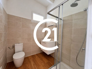  Appartement à louer 4 pièces 82 m²