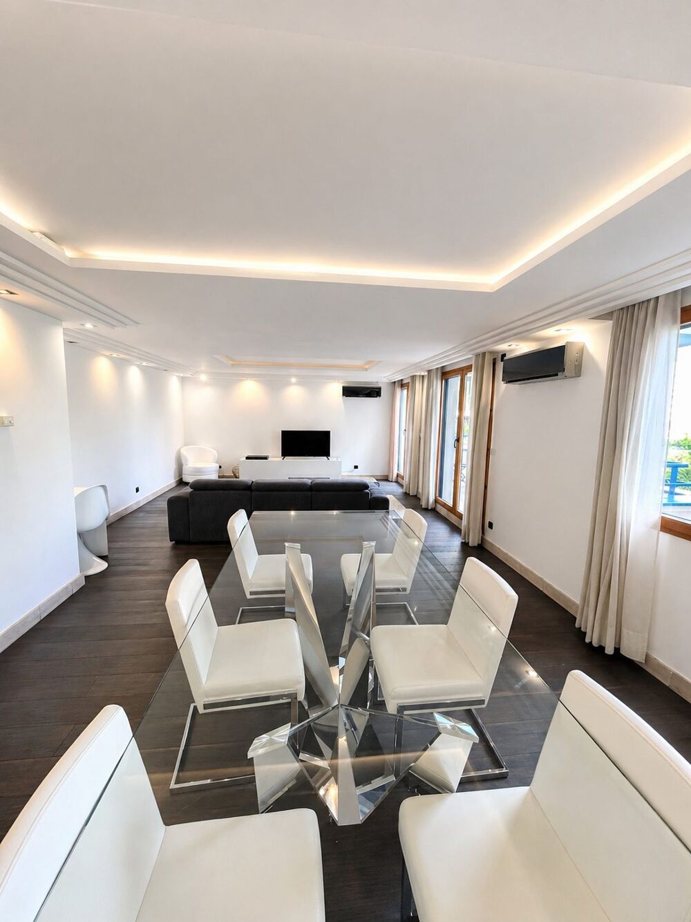 APPARTEMENT REFAIT A NEUF