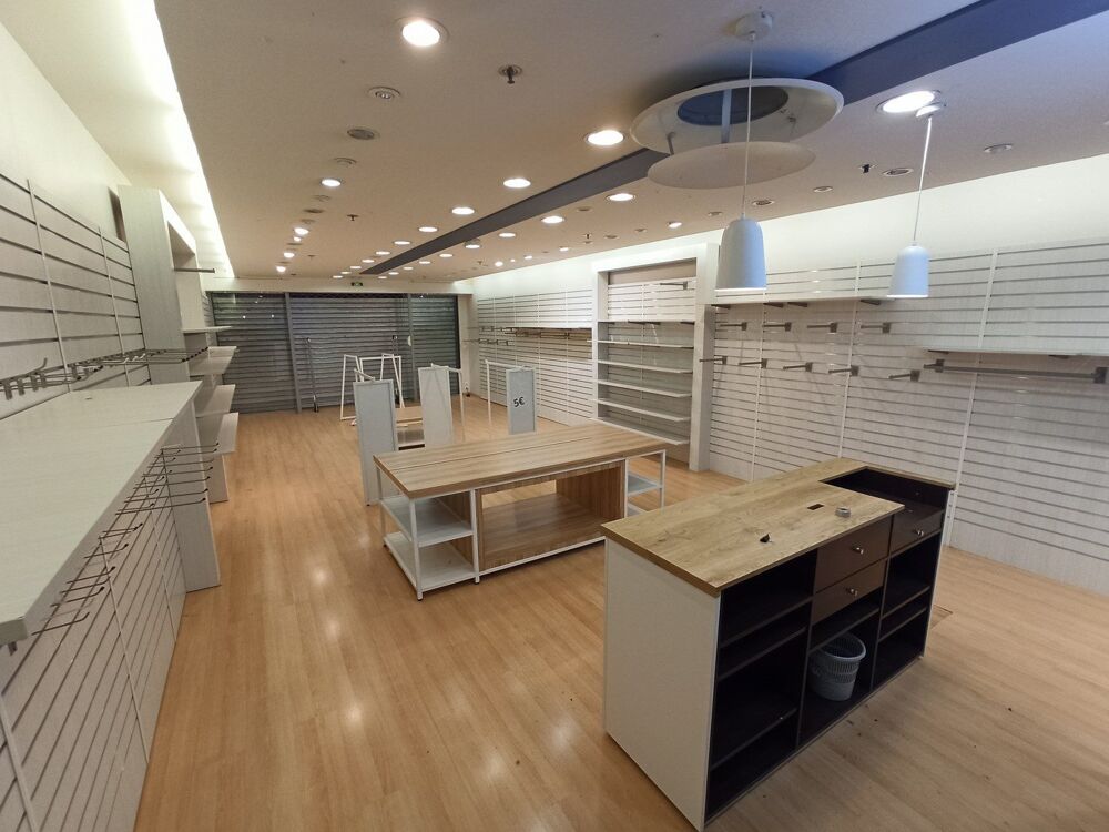   LOCATION BOUTIQUE 128m² CC CORA (Futur CARREFOUR) 