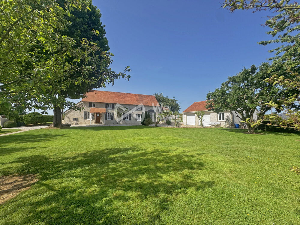 Vente Maison Longère 182 m2 avec double garage, terrain paysager, SPA, sauna Coulommiers
