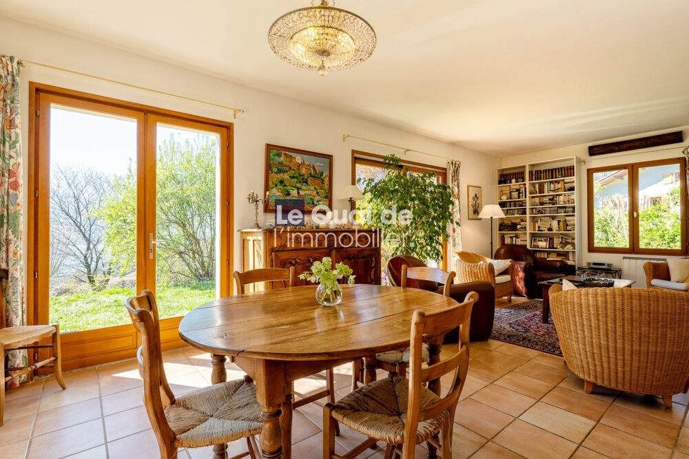 SPACIEUSE VILLA A MOINS DE 5 MINUTES DE ST EGREVE