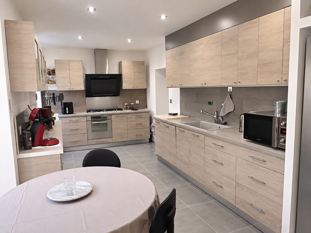 Vente Maison BELLE MAISON FAMILIALE AVEC F2 INDÉPENDANT, DOUBLE GARAGE ET D? Bondoufle