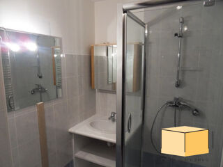  Appartement à louer 2 pièces 56 m²