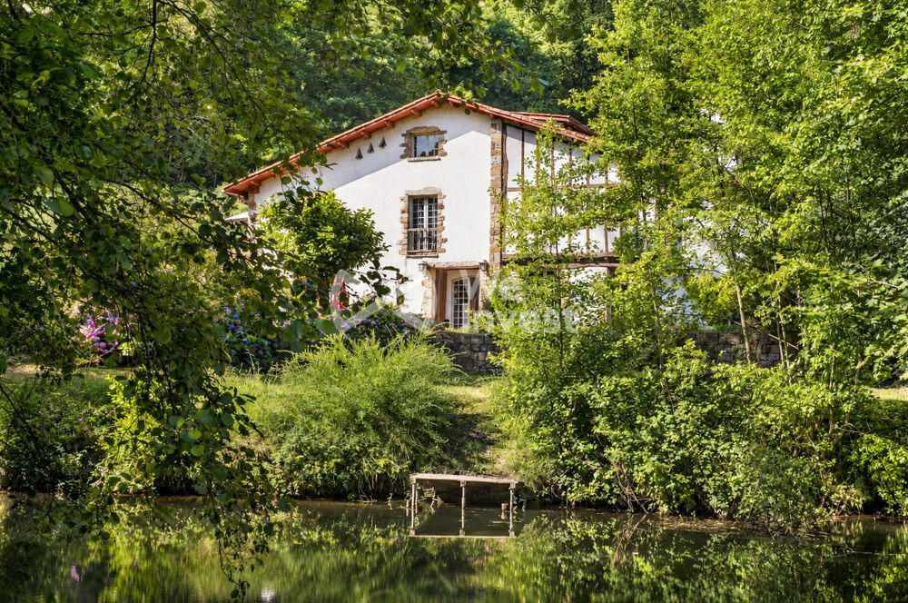 DOMAINE D'EXCEPTION  SAINT-PÉE-SUR-NIVELLE
