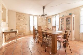  Maison  louer 7 pices 215 m