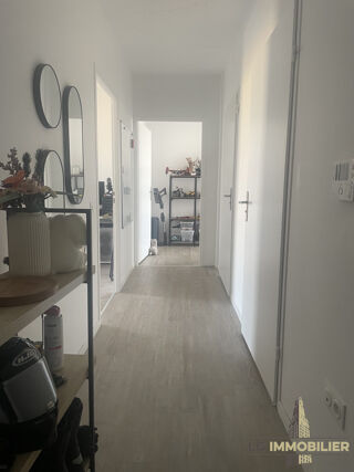  Appartement à louer 4 pièces 82 m²