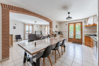  Maison  vendre 15 + pices 367 m