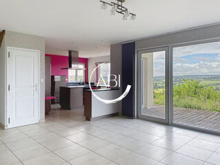  Maison � vendre 7 pi�ces 212 m�