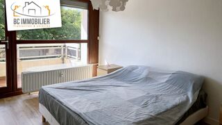  Appartement à louer 5 pièces 128 m²
