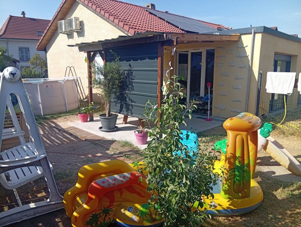 Sur la commune d' Aoste, à vendre une maison de plain pied de 1