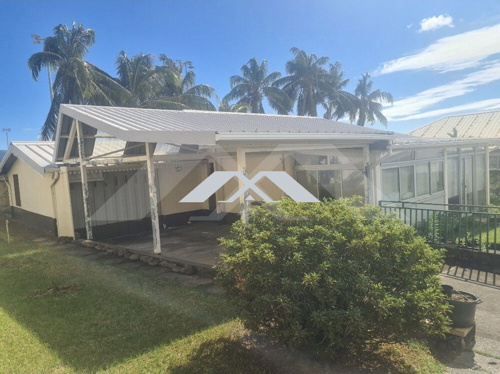 Maison familiale à fort potentiel dans un quartier calme et sé
