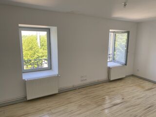  Appartement à louer 3 pièces 66 m²