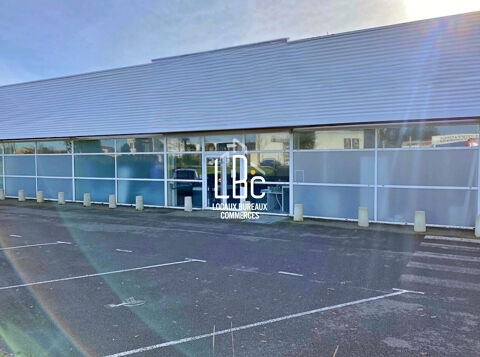   Les Sables D'Olonne - Local Commercial 400 m2 à louer 