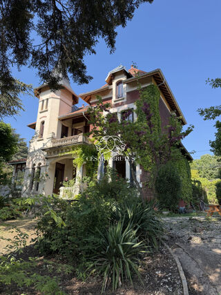  Maison � vendre 13 pi�ces 217 m�