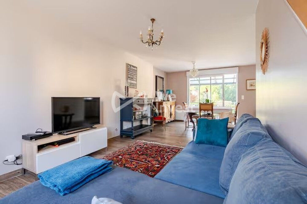EXCLUSIVITÉ  Charmante maison rénovée avec jardin, garage
