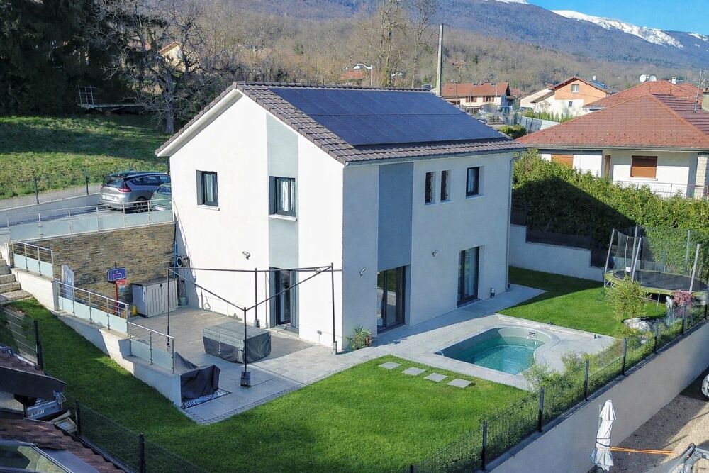 � vendre  Maison P�ron (01630)