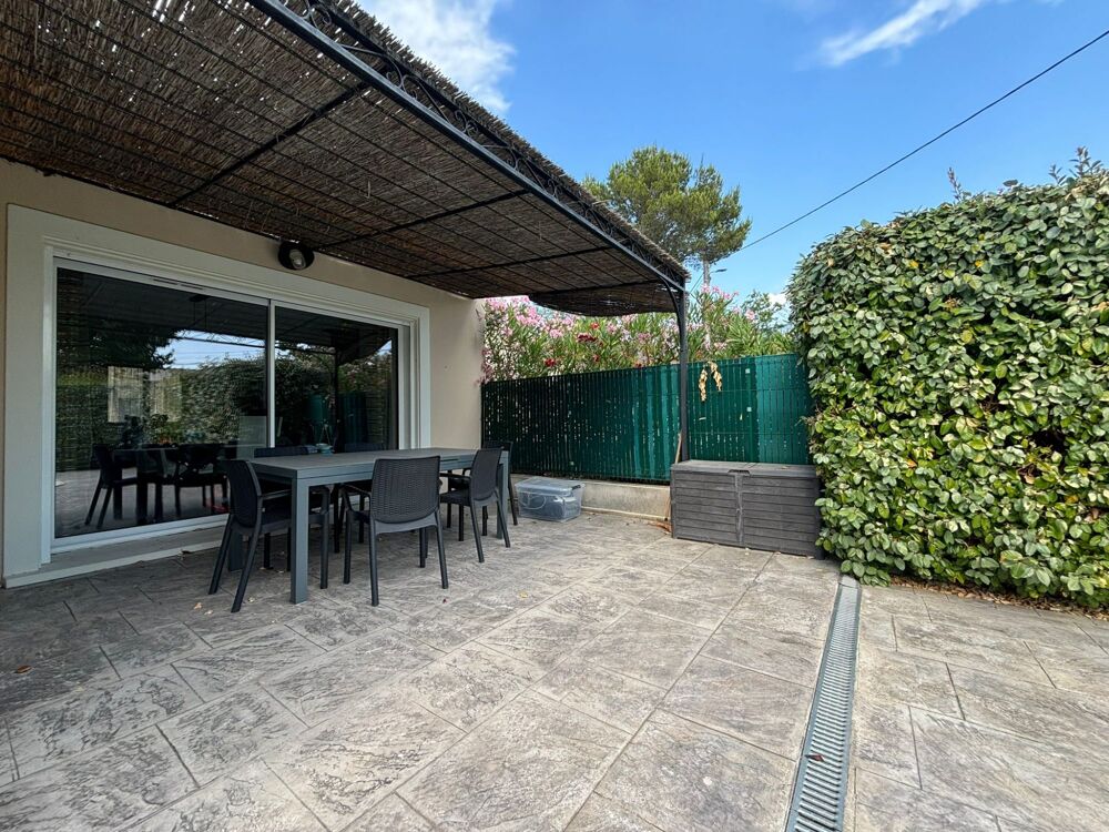 Vente Maison Villa de plain pied, piscine, garage Vic-le-fesq