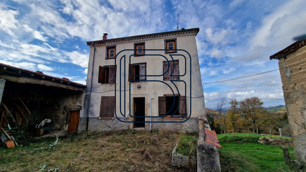 MAISON A FORT POTENTIEL AVEC ANNEXES A RENOVER