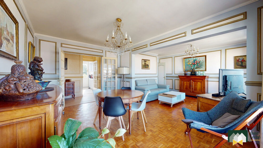 Appartement de charme - 5 pièces / 3 chambres avec balcons, gar