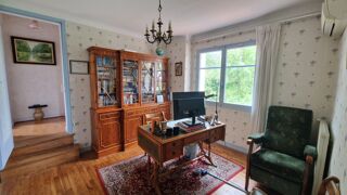 Vente Maison Maison des années 50, Niort 8 pièce(s) 146.16 m2 Niort