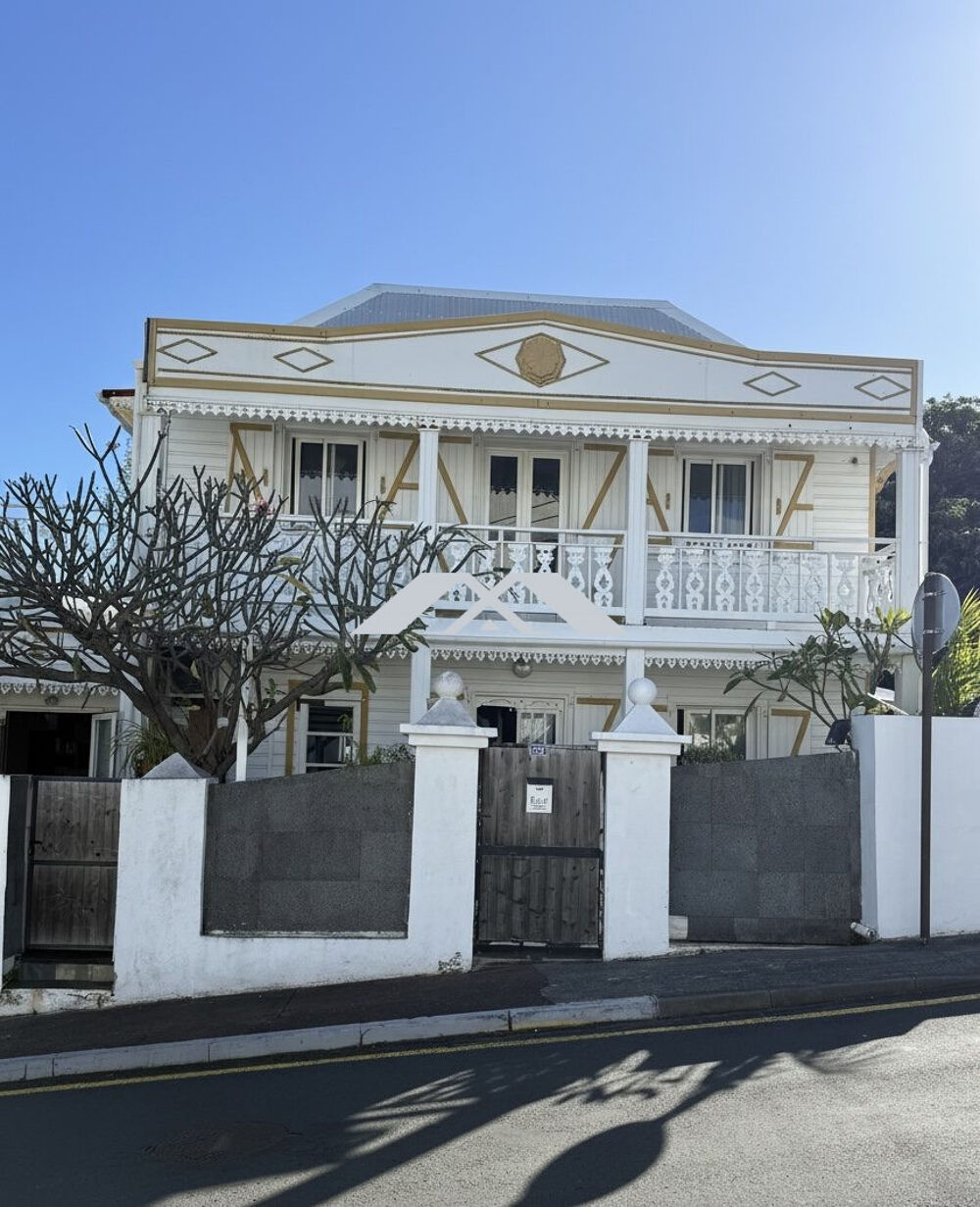 Maison 6 pièces 95 m² · à Saint-Joseph · 95 m² · 328 500 €