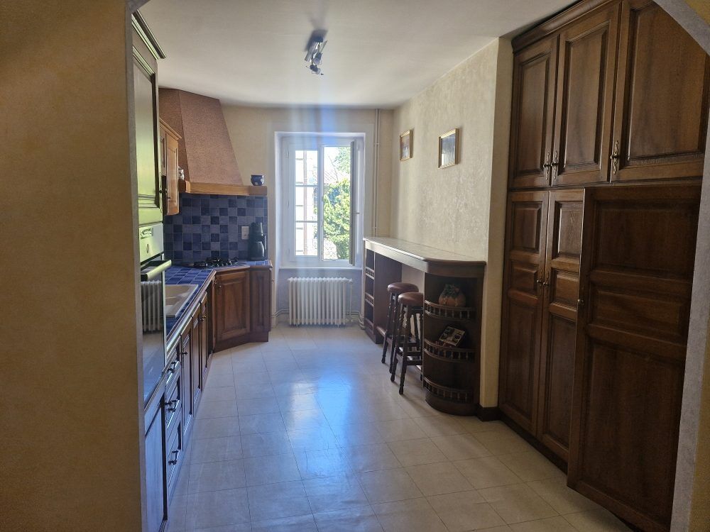 Vente Immeuble Vente d'Immeuble avec Magasin + Grand Appartement ! Saint-laurent-sur-gorre