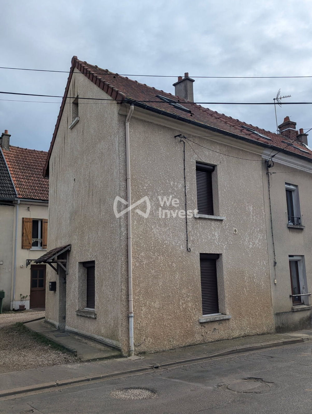 MAISON DE VILLE