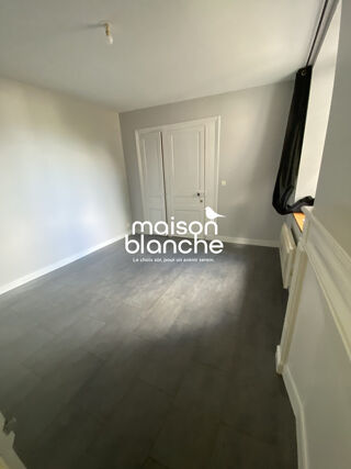  Appartement à louer 1 pièce 22 m²