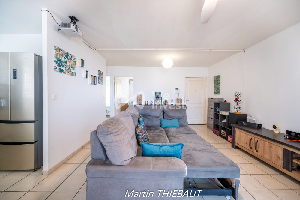 Appartement T3 avec grande terrasse, au calme à la marina du Ma