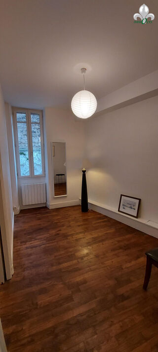  Appartement à louer 2 pièces 47 m²