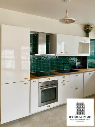  Appartement � louer 5 pi�ces 101 m� Paris