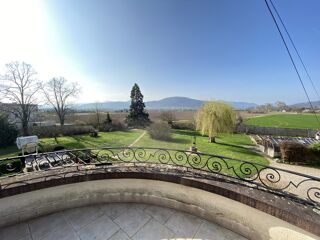  Maison  vendre 9 pices 383 m