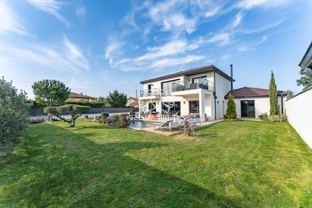 SUBLIME VILLA DE 2021 , SITUÉE A GENAS