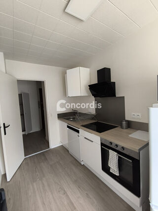  Appartement à louer 3 pièces 72 m²