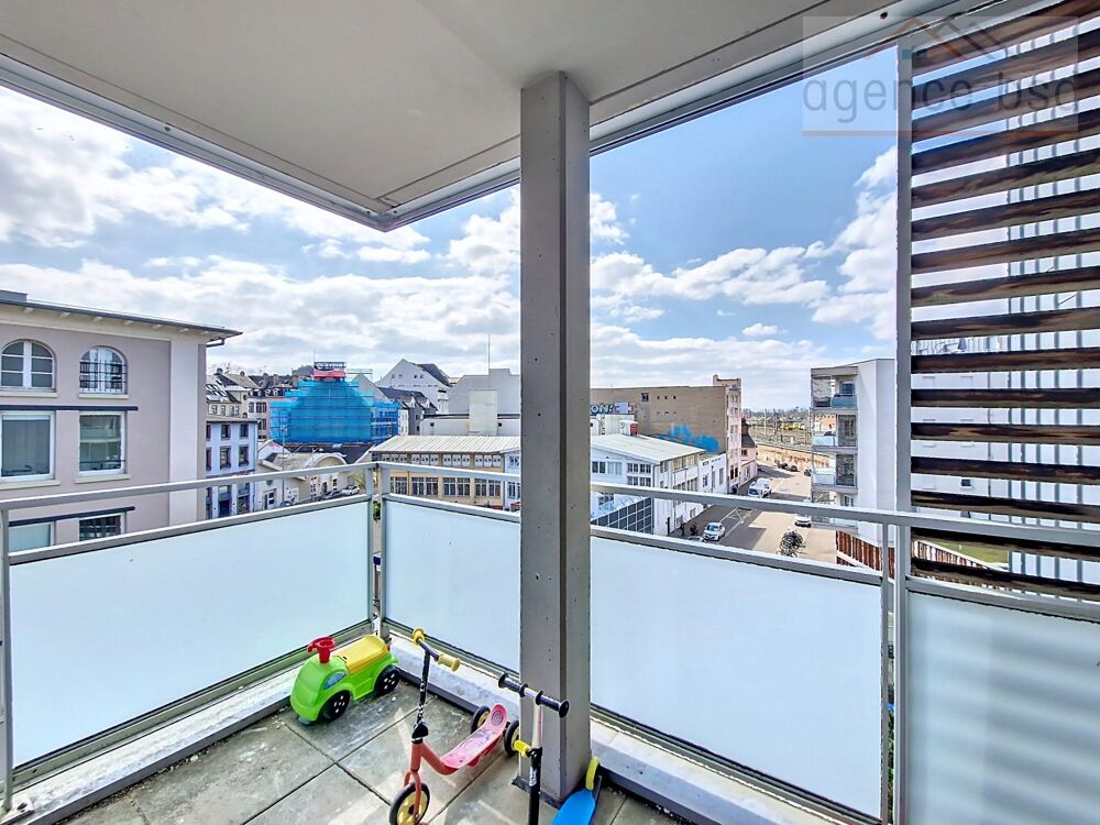 Prox. Place de Haguenau, beau 4 pièces récent, terrasse.
