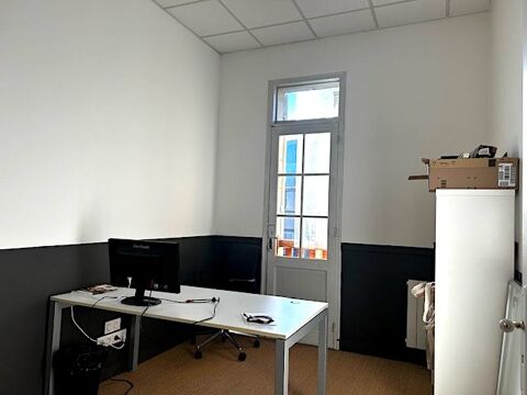   Local commercial lumineux de 95,60m2 à Pessac Centre 
