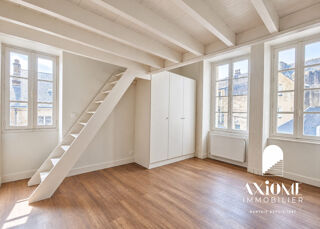  Appartement à louer 3 pièces 97 m²