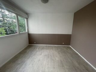  Appartement à louer 3 pièces 72 m²
