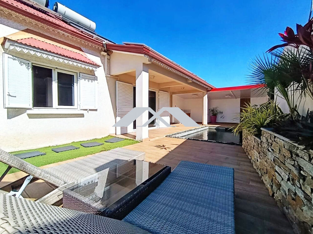 Location Maison Villa meublée F6 avec piscine et vue océan à La Rivière Saint-louis